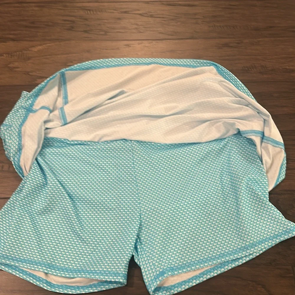 NWT Vineyard Vines Factory Whale Print Athletic Skort Sz L